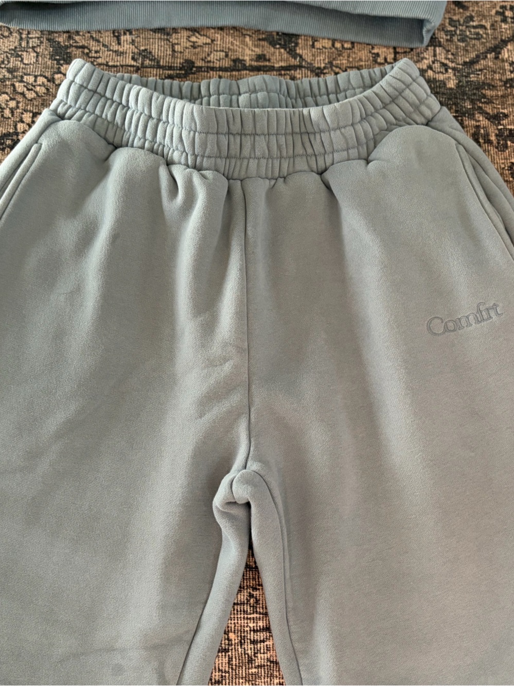 Comfort sweatsuit - Picture 4 of 4
